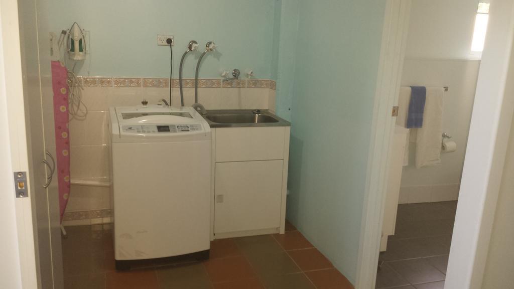 Studio Apartment With Seaview Airlie Beach Zimmer foto